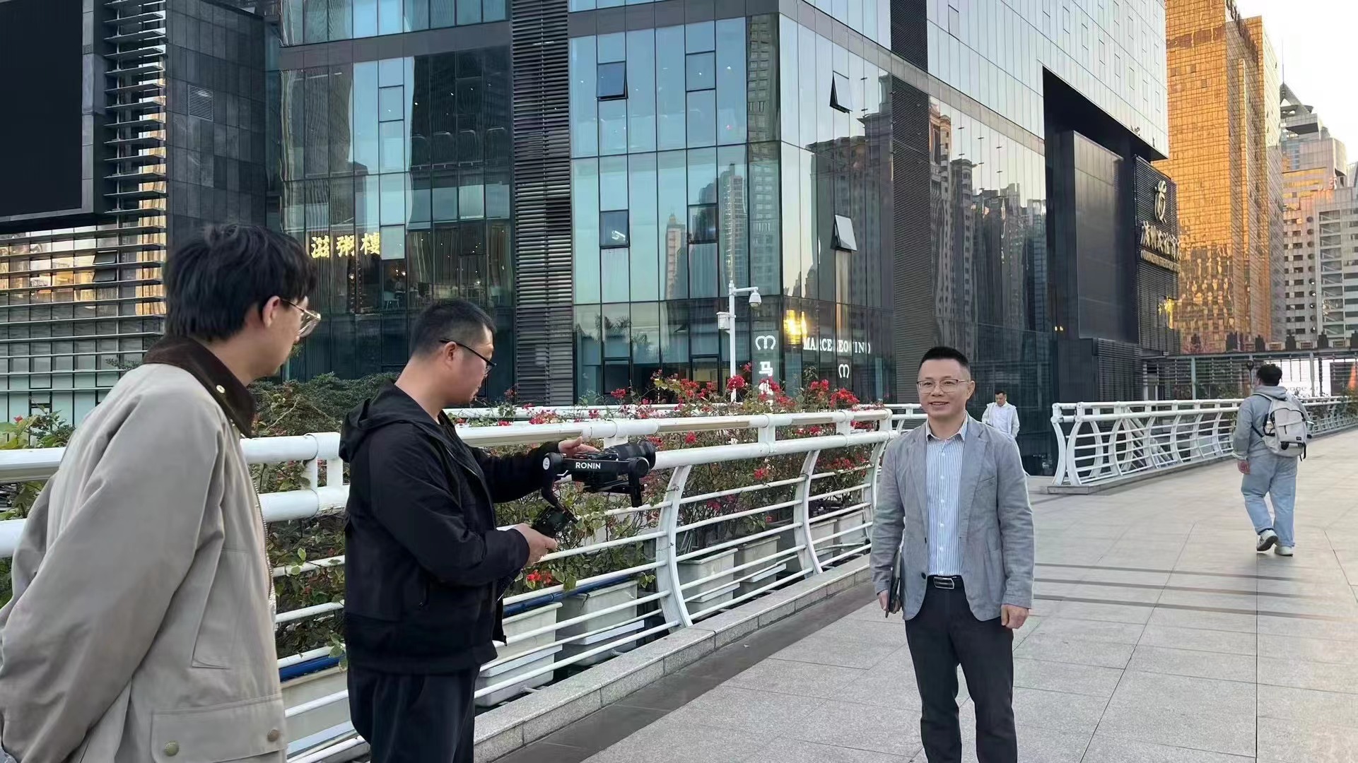 天南海北，順動廣告拍攝老百姓創業故事 