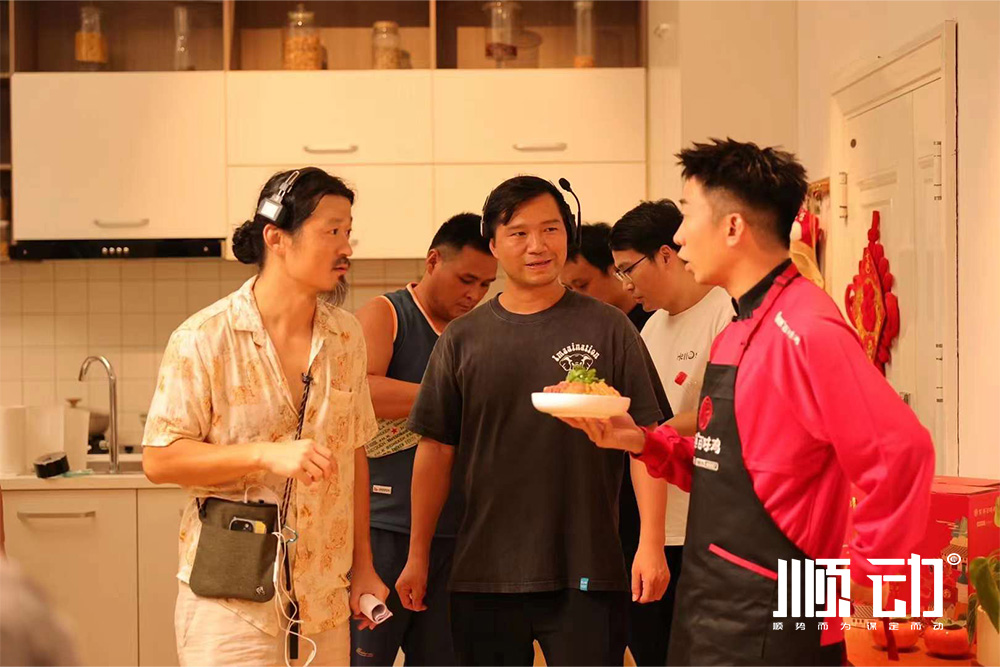 楊迪拍攝紫燕百味雞廣告片花絮